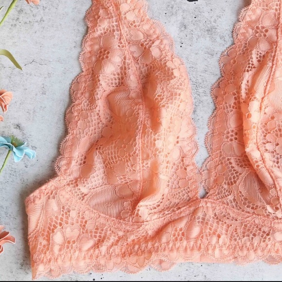 ‼️LAST DAY FINAL PRICE‼️ Lace Halter Bra Small - Picture 2 of 3